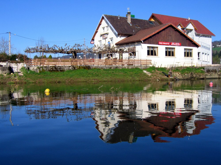 Réouverture de la terrasse !, Villers-le-Lac, Hôtel-Restaurant Les Cygnes